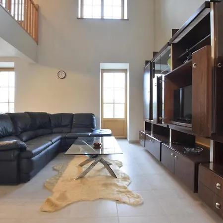 4 Bedroom In * Fierville-les-Mines