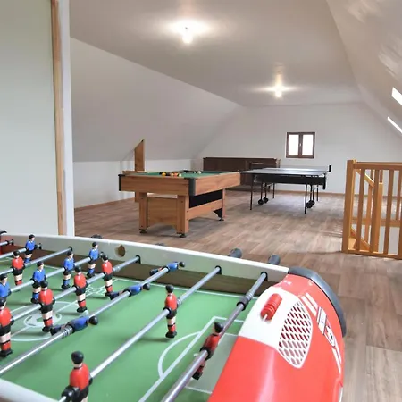 4 Bedroom In Holiday home Fierville-les-Mines