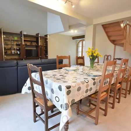 4 Bedroom In Holiday home *