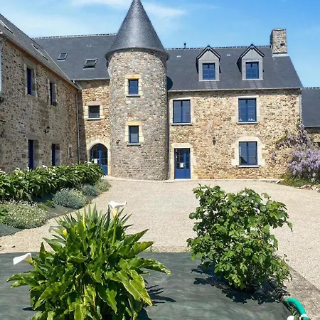 بيت للعطل 4 Bedroom In Fierville-les-Mines