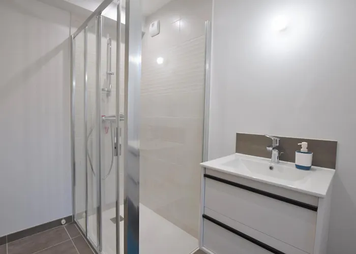 Amazing In Fierville-les-Mines